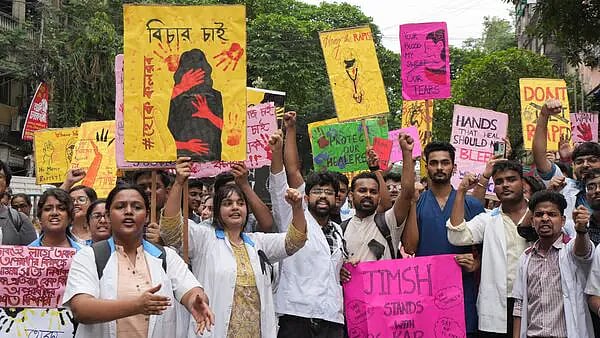 Protests in Kolkata over doctors rape and murder |